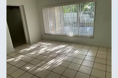 701 W Evanston Cir, Fort Lauderdale, FL 33312 - Photo 12