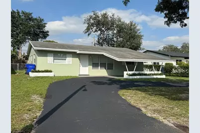 6721  McClellan St, Hollywood, FL 33024 - Photo 12