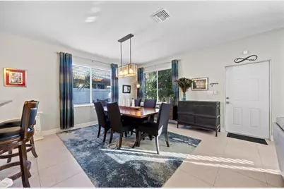 325 NE 34th St, Oakland Park, FL 33334 - Photo 8