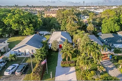 325 NE 34th St, Oakland Park, FL 33334 - Photo 28