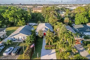 325 NE 34th St, Oakland Park, FL 33334 - Photo 28