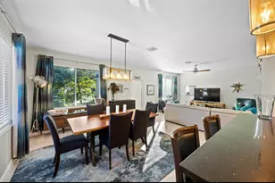 325 NE 34th St, Oakland Park, FL 33334 - Photo 10