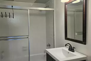 4898 NW 29th Ct, Lauderdale Lakes, FL 33313 - Photo 10