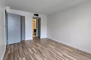 4898 NW 29th Ct, Lauderdale Lakes, FL 33313 - Photo 14