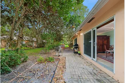 900  Cypress Ter, Unit #V 61, Pompano Beach, FL 33069 - Photo 28