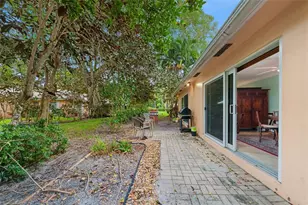 900 Cypress Ter Unit #V 61, Pompano Beach, FL 33069 - Photo 28