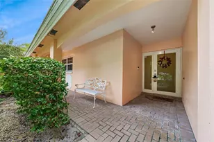 900 Cypress Ter Unit #V 61, Pompano Beach, FL 33069 - Photo 2