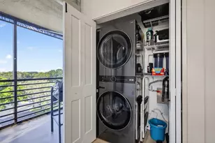 1000 Colony Point Cir, Pembroke Pines, FL 33026 - Photo 40