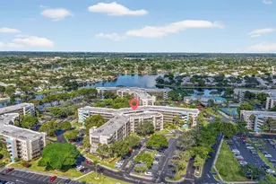 1000 Colony Point Cir, Pembroke Pines, FL 33026 - Photo 48