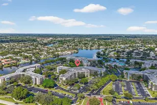 1000 Colony Point Cir, Pembroke Pines, FL 33026 - Photo 6