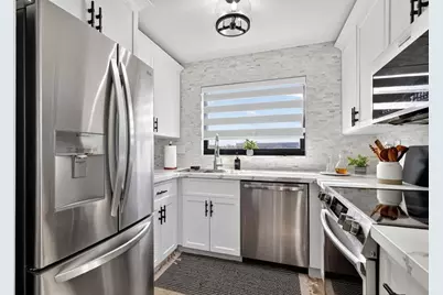 1000  Colony Point Cir, Unit #501, Pembroke Pines, FL 33026 - Photo 12