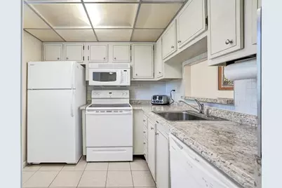 4700 NW 35th St, Unit #507, Lauderdale Lakes, FL 33319 - Photo 2