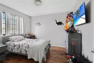 1030 NW 107th Ave, Pembroke Pines, FL 33026 - Photo 18