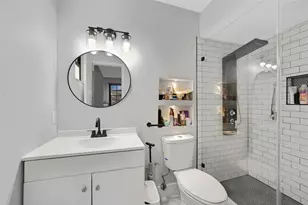 1030 NW 107th Ave, Pembroke Pines, FL 33026 - Photo 16