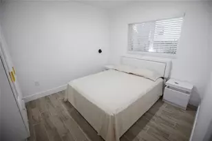 1112 NE 17th Terrace, Fort Lauderdale, FL 33304 - Photo 4