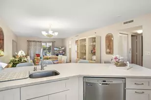 2334 S Cypress Bend Dr, Pompano Beach, FL 33069 - Photo 16