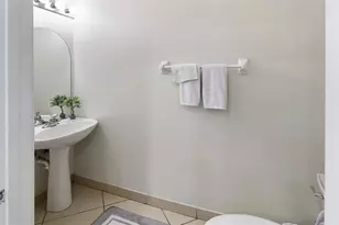 8106 Prestige Commons Dr, Tamarac, FL 33321 - Photo 12