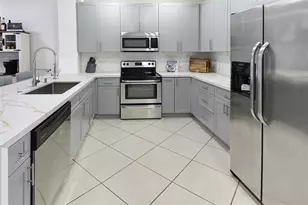 8106 Prestige Commons Dr, Tamarac, FL 33321 - Photo 6