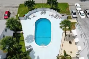 1920 NE 51st Ct, Fort Lauderdale, FL 33308 - Photo 14