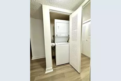 7630  Westwood Dr, Unit #321, Tamarac, FL 33321 - Photo 8