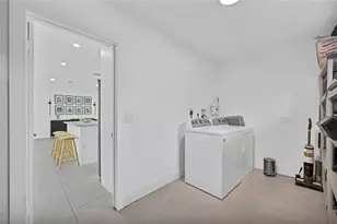 300 SW 65th Way, Pembroke Pines, FL 33023 - Photo 24