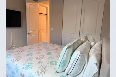 10497 SW Captiva Dr, Port Saint Lucie, FL 34987 - Photo 16