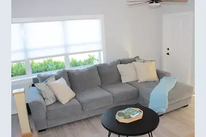 421 SE Solaz Ave, Port Saint Lucie, FL 34983 - Photo 8