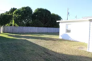 421 SE Solaz Ave, Port Saint Lucie, FL 34983 - Photo 22