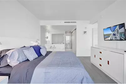 3101  Bayshore Dr, Unit #2407, Fort Lauderdale, FL 33304 - Photo 8