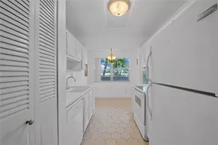 8105 NW 61st St, Tamarac, FL 33321 - Photo 34