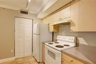 1312 Villa Ln Unit, Boynton Beach, FL 33435 - Photo 4