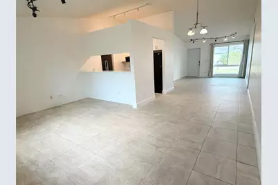 8350 NW 46th St, Lauderhill, FL 33351 - Photo 4