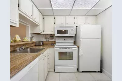 4705 NW 35th St, Unit #611, Lauderdale Lakes, FL 33319 - Photo 2