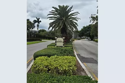 9531  Seagrape Dr, Unit #205, Davie, FL 33324 - Photo 2