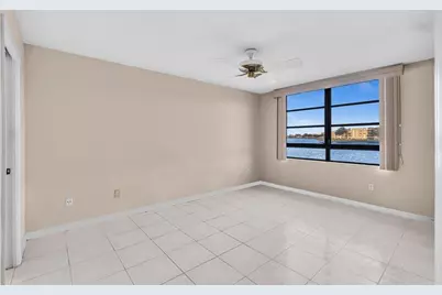 10442 E Clairmont Cir, Unit #204, Tamarac, FL 33321 - Photo 36