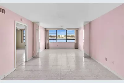 10442 E Clairmont Cir, Unit #204, Tamarac, FL 33321 - Photo 16