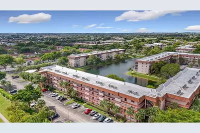 4930 E Sabal Palm Blvd, Unit #301, Tamarac, FL 33319 - Photo 2