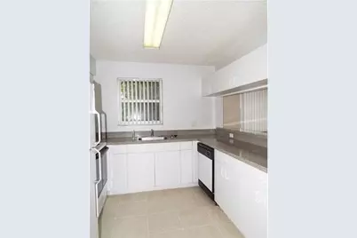 741 N Pine Island Rd, Unit #214, Plantation, FL 33324 - Photo 10