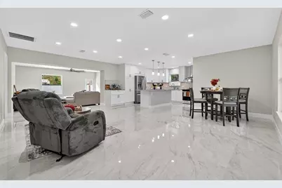 728 NE 7th St, Pompano Beach, FL 33060 - Photo 4