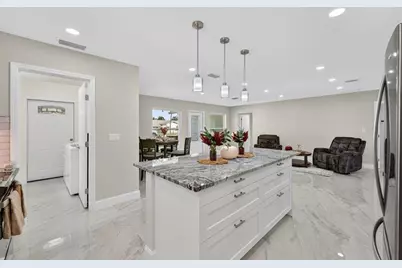 728 NE 7th St, Pompano Beach, FL 33060 - Photo 10