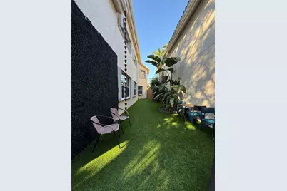 2492 NW 66th Dr, Boca Raton, FL 33496 - Photo 36