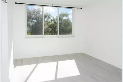 4200  Hillcrest Dr, Unit #201, Hollywood, FL 33021 - Photo 8