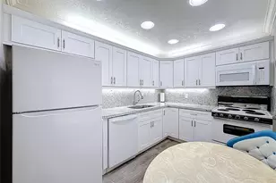 4211 NW 41st St Unit, Lauderdale Lakes, FL 33319 - Photo 8