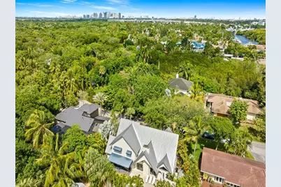 2415  Riverlane Ter, Fort Lauderdale, FL 33312 - Photo 38