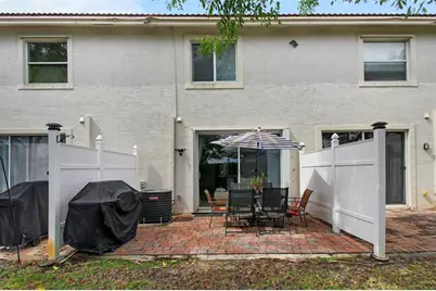 8256  Prestige Commons Dr, Unit #8256, Tamarac, FL 33321 - Photo 30