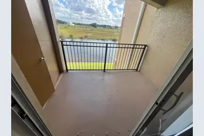 11630 SW 2nd St, Unit #17202, Pembroke Pines, FL 33025 - Photo 2