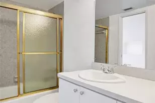 1051 Hillsboro Mile Unit, Hillsboro Beach, FL 33062 - Photo 22