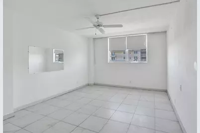 1051  Hillsboro Mile, Unit #702E, Hillsboro Beach, FL 33062 - Photo 10