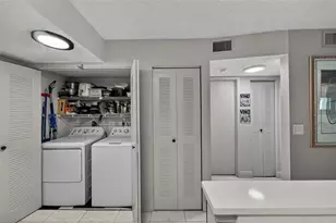 2222 N Cypress Bend Dr Unit, Pompano Beach, FL 33069 - Photo 16