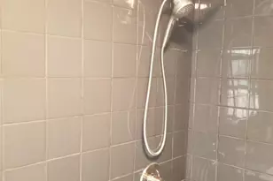 803 NE 8th St, Hallandale Beach, FL 33009 - Photo 18